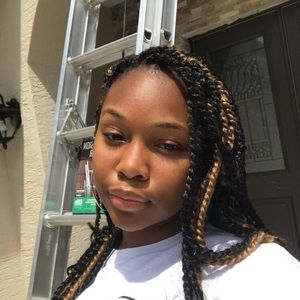 Meet your Posher, Faith